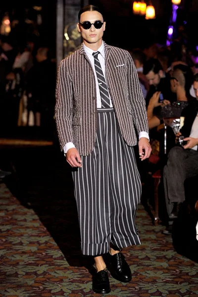 Look 9